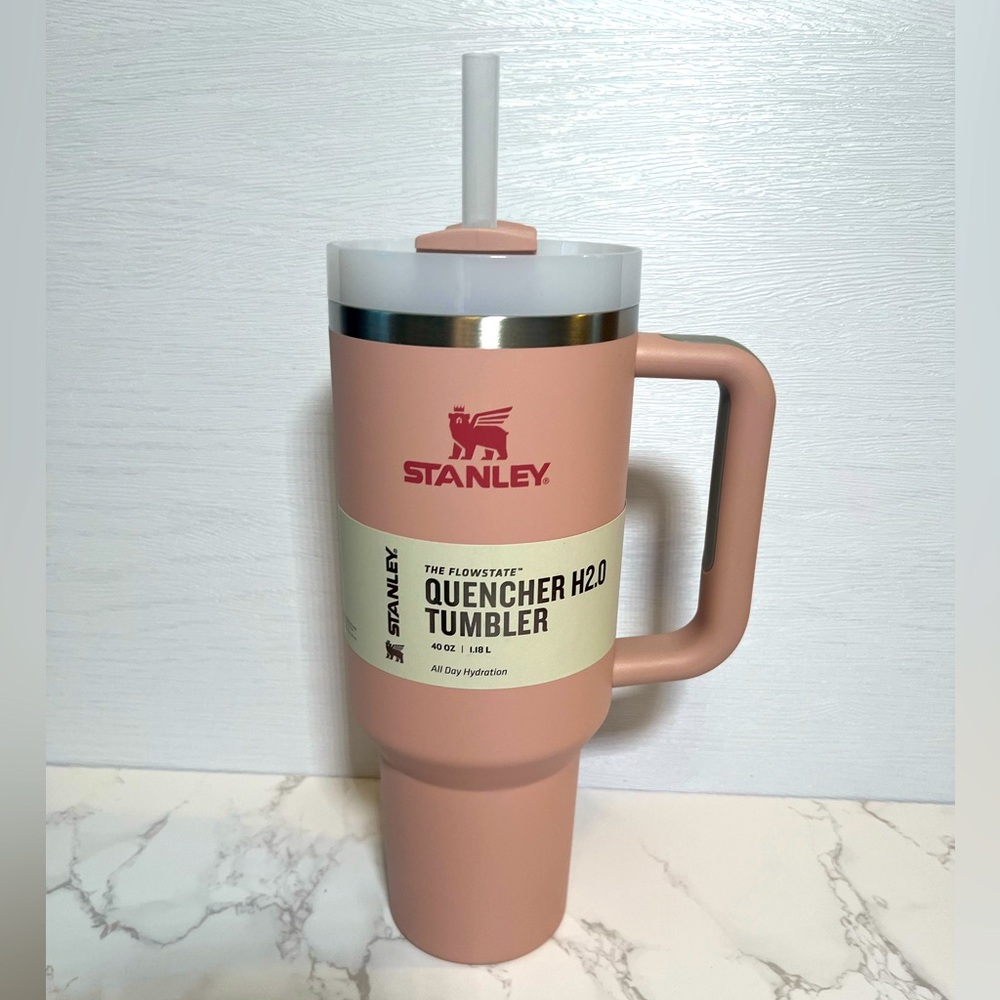 Stanley 40oz Dust Pink NWT